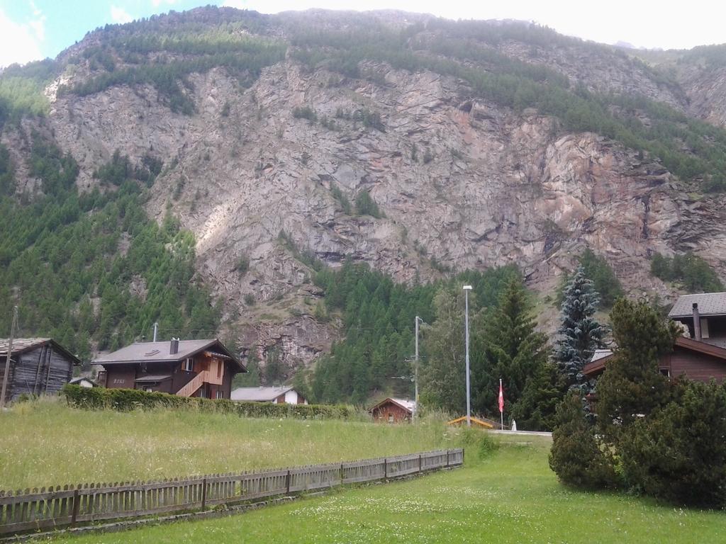 Chalet Moos Vila Randa Quarto foto